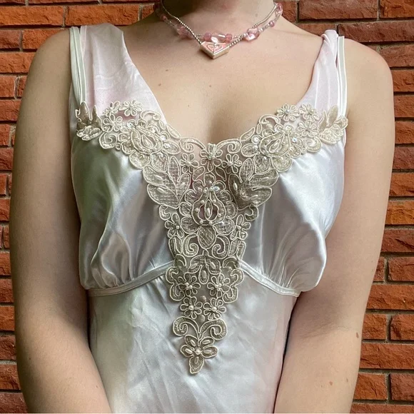 SOLD Vintage satin lace slip dress - Picture 5 of 15